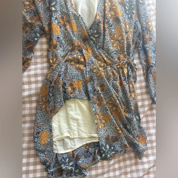 Free People quarter sleeve Floral Wrap Dress XS lined - Picture 2 of 5